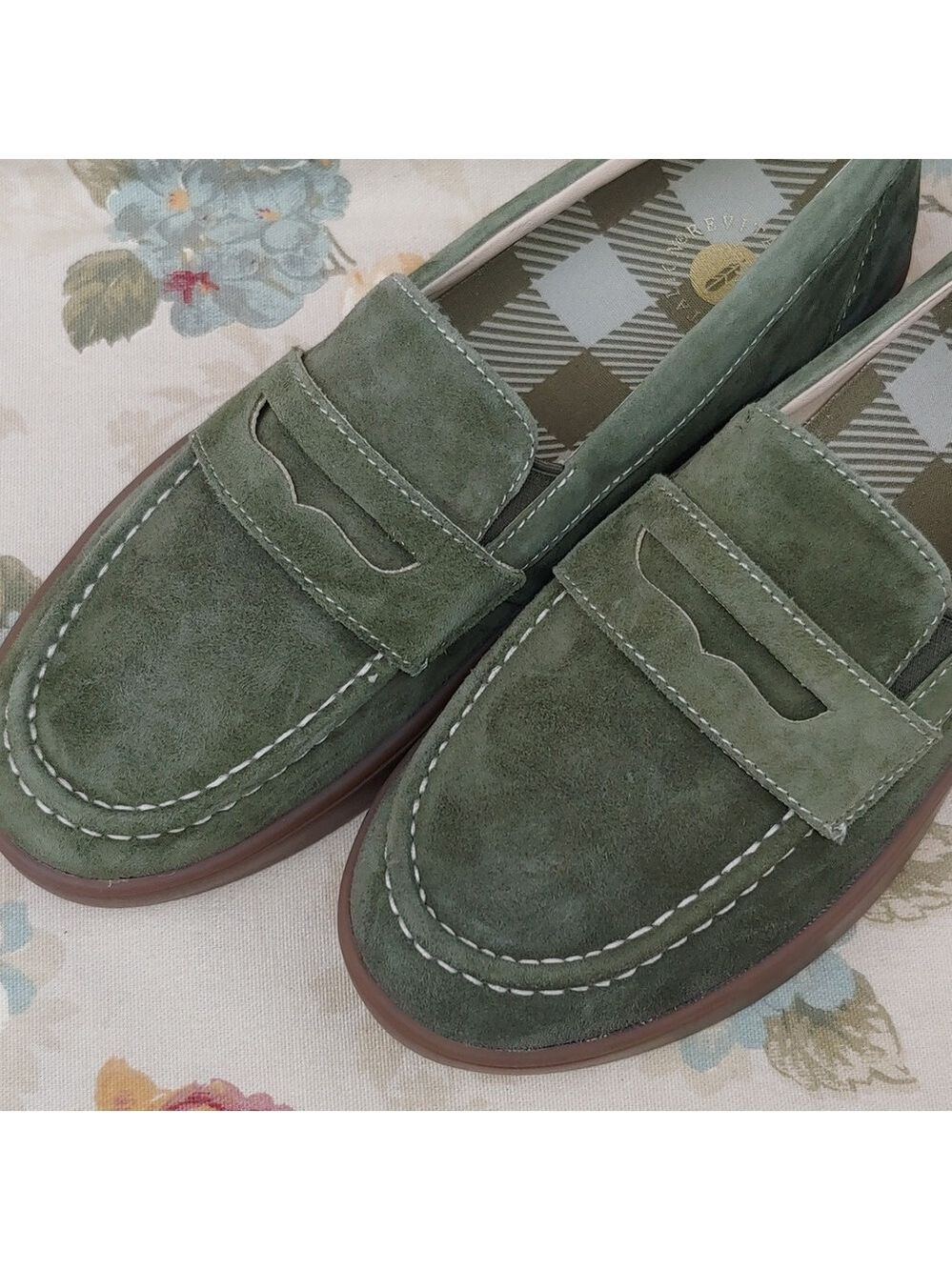 Revitalign Malibu Suede Penny Loafer Shoes in Olive Green Women's size 9 NWOT - Picture 10 of 17